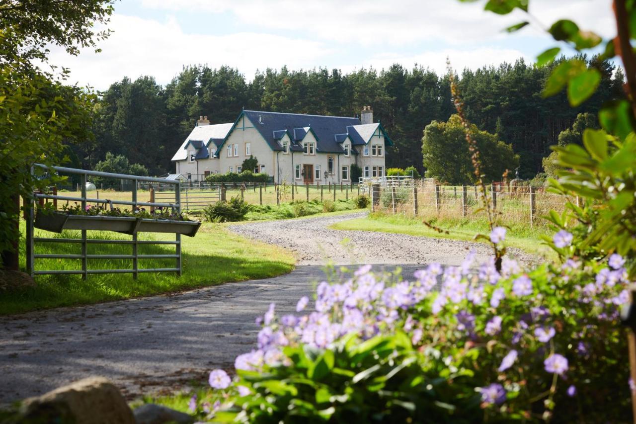 Daviot Lodge Exteriér fotografie